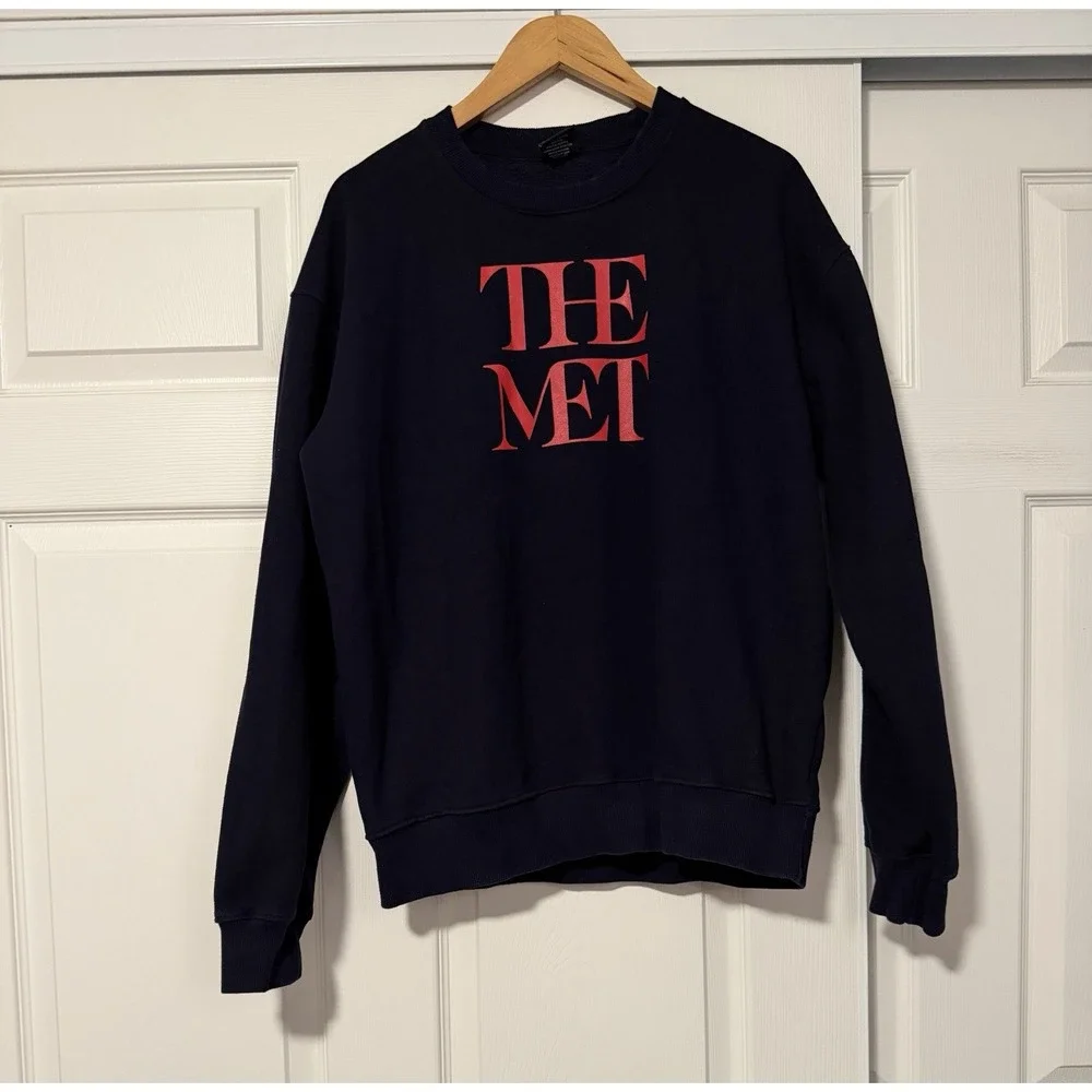 The Met Metropolitan Museum of Art Blue Red Crewneck Sweater New York Artsy Crew
